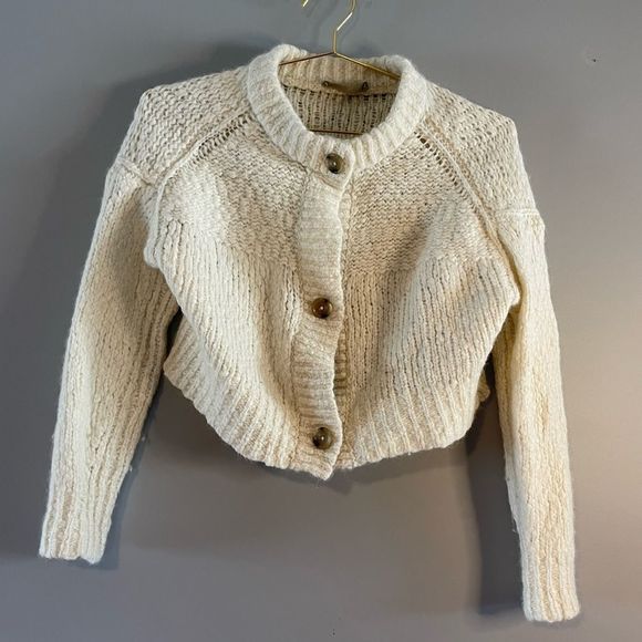 Everlane Alpaca & Merino Wool Cropped Cardigan Sweater || Cream - Picture 6 of 9